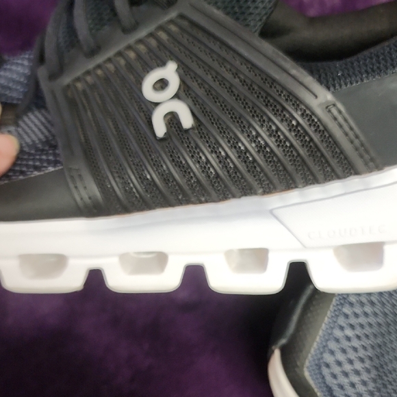 On Women's Black Sneakers sz 10.5 - Picture 11 of 13